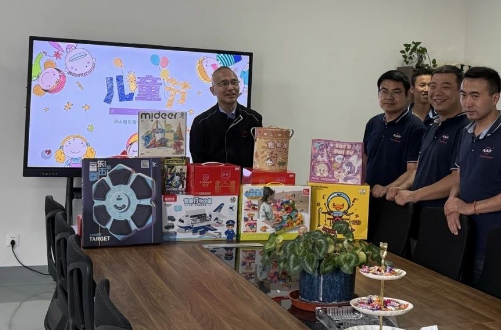 宝贝，希望你永远童心童趣童梦，儿童节快乐！